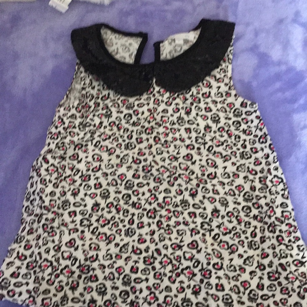 Flowered swing top with sequins